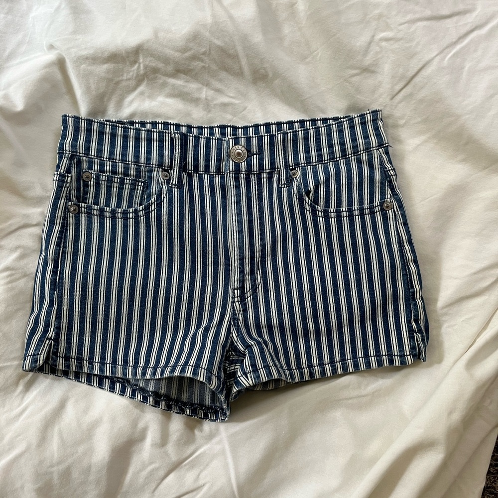 American eagle blue and white stretch shorts size 4